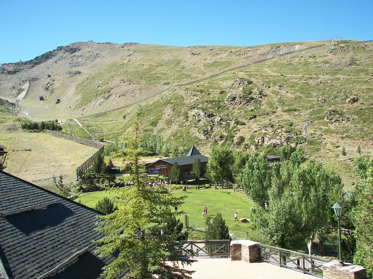 Todosierranevada Zona Baja -Plaza Principal-Junto A Los Telecabinas Sierra Nevada Exterior photo